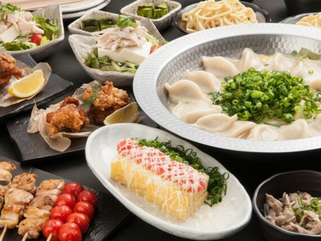 新登場の炊き餃子の宴会コース