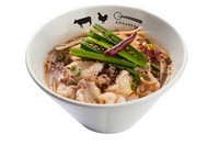 黄金屋特製のもつ鍋をランチタイム限定でカップスタイルでご用意いたしました。プリプリもつと野菜の旨みが染み込んだもつ鍋をひとりじめ!
※大盛り+170円
※ちゃんぽん麺入り+150円
※ライスセット+200円