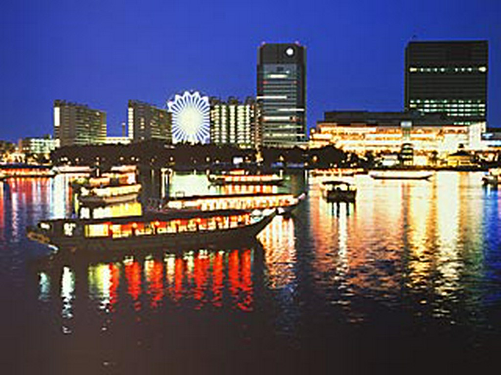 東京湾の夜景にも舌鼓♪