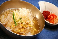 辛味別添え
冷麺　968円
冷麺（小）　748円
