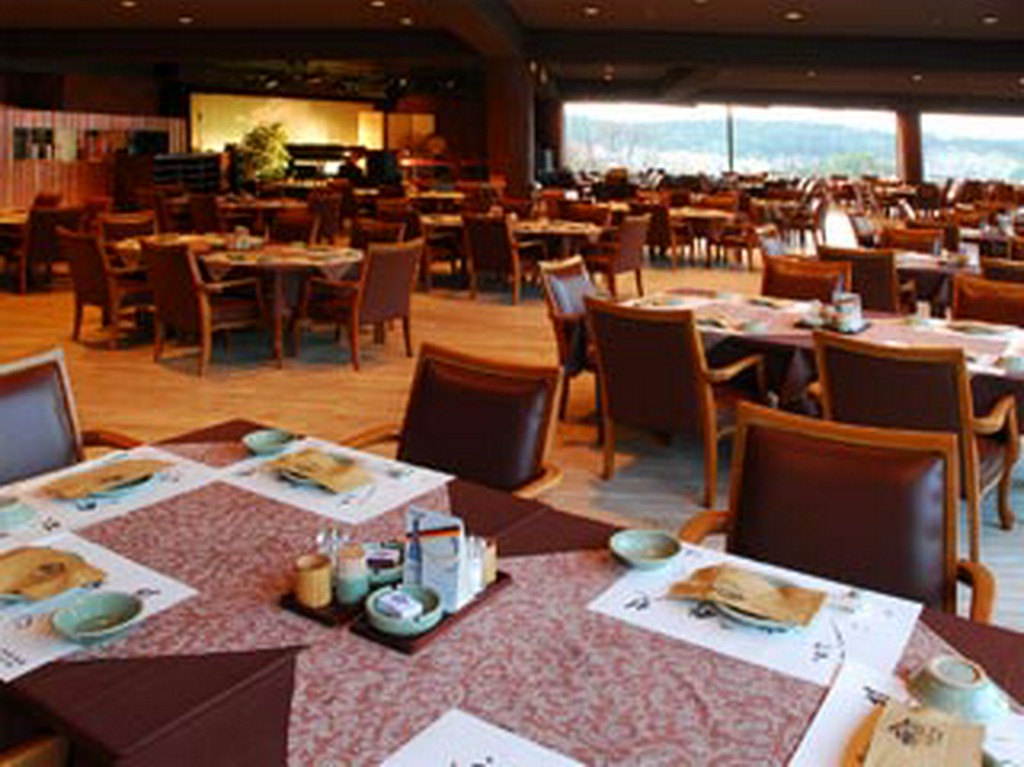 生演奏が聴ける広々とした空間