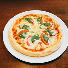 トマトとベーコンのバジルソース