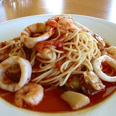 シーフードのトマトソース