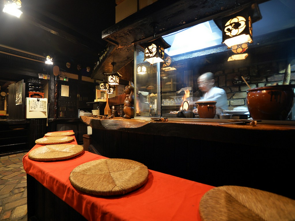 大正ロマンのノスタルジー。ゆったりとした時間が流れる大人の店