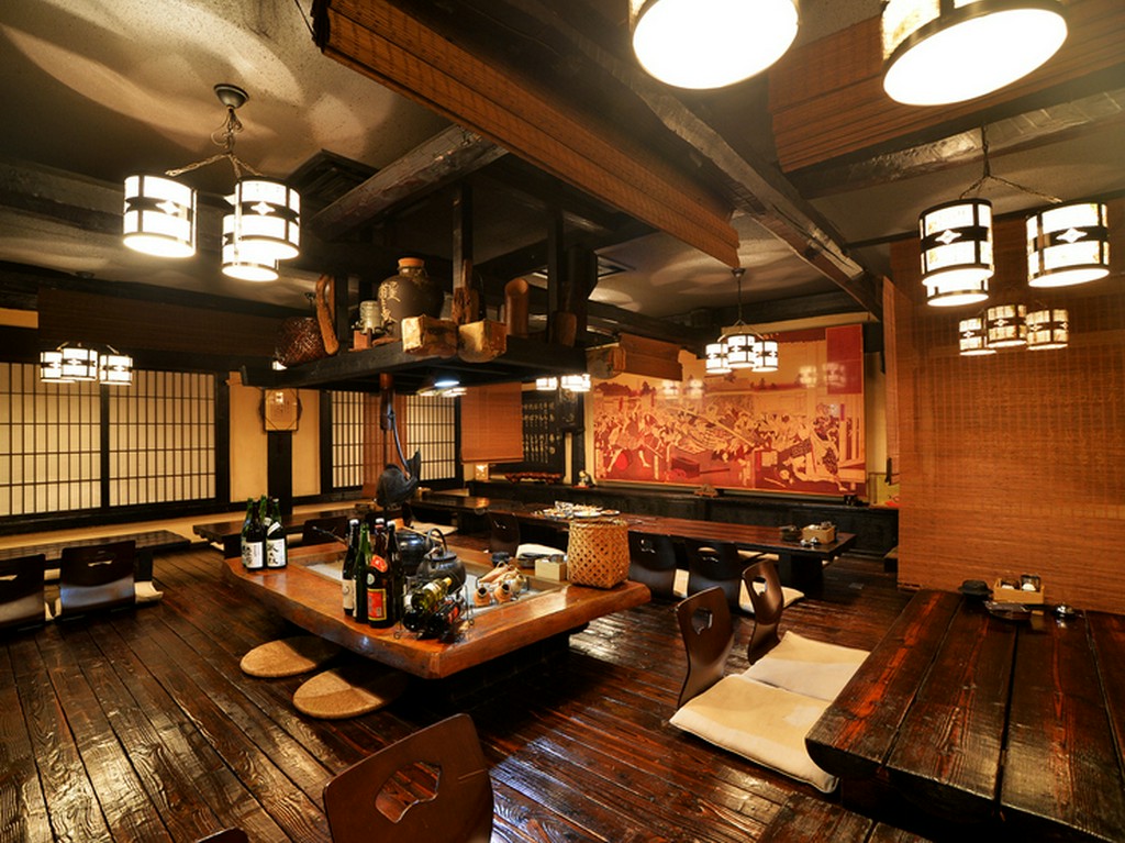 40名様まで貸切も可能。忘新年会に最適なお座敷は半個室にも！