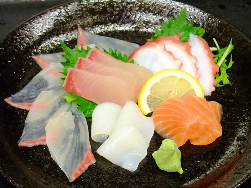 刺身盛り合わせ