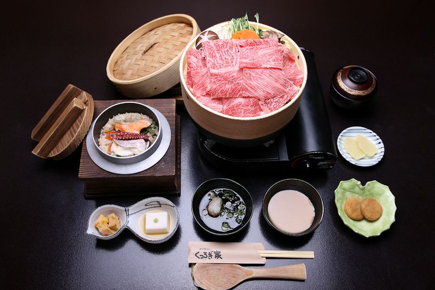 大人気ヘルシーメニュー! 『湯けむり蒸し』(ミニくつろぎ釜)