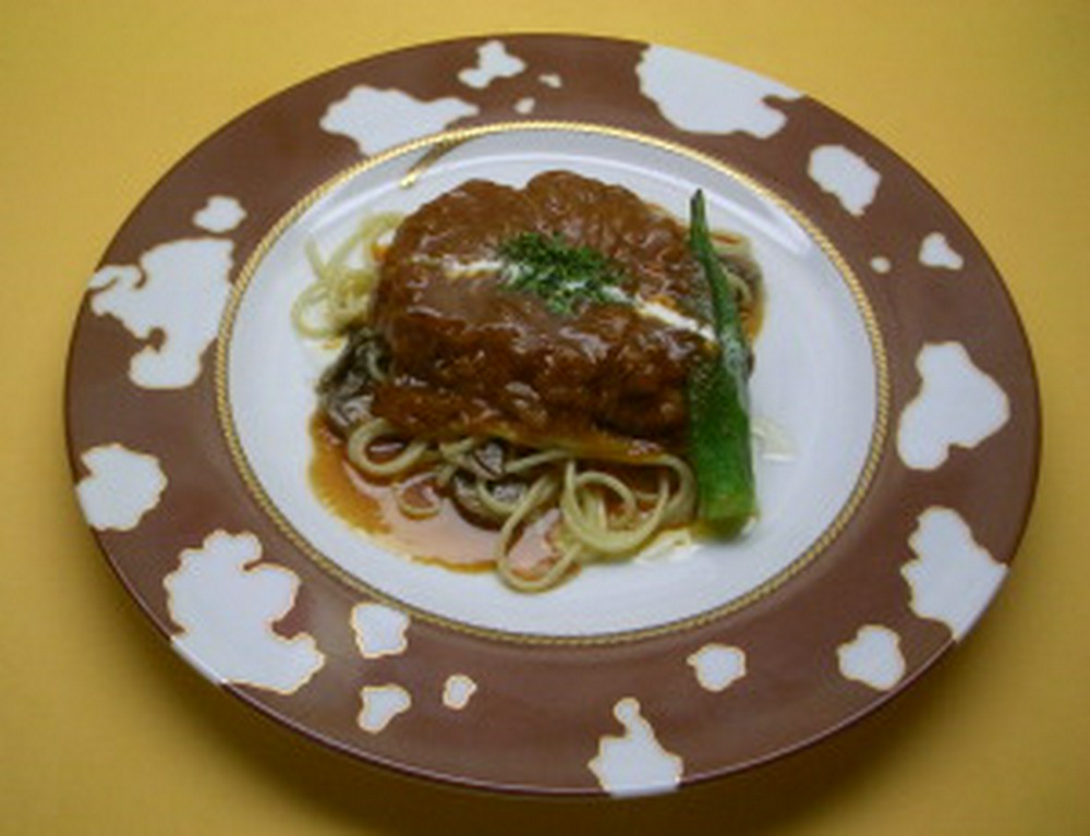 　③豚ロース肉ビール煮込み　ﾊﾟｽﾀ添え