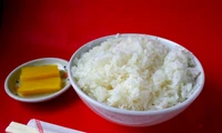 他店では大盛りくらい？のボリュームです。