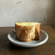 開店当時からの変わらない味とボリュームで、人気メニューのひとつです。
うにソース焼き、きのこのグラタンと一緒にご注文されます！