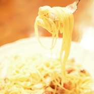 季節の食材（特に旬野菜）を取り入れたパスタをお愉しみ下さい。