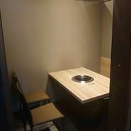 ゆっくりとくつろげる個室になっております