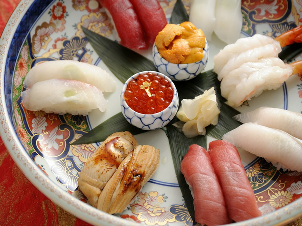  旬の食材に彩られた日本料理