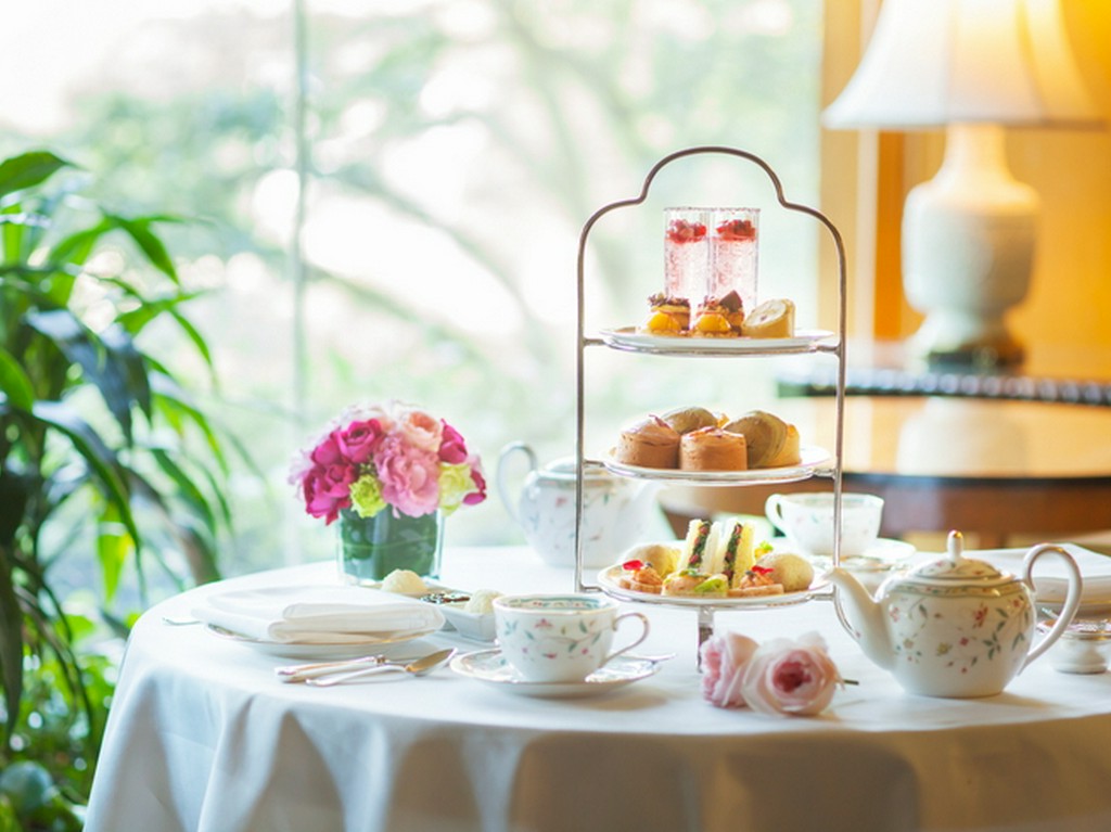 アフタヌーンティーセットで優雅なひとときを