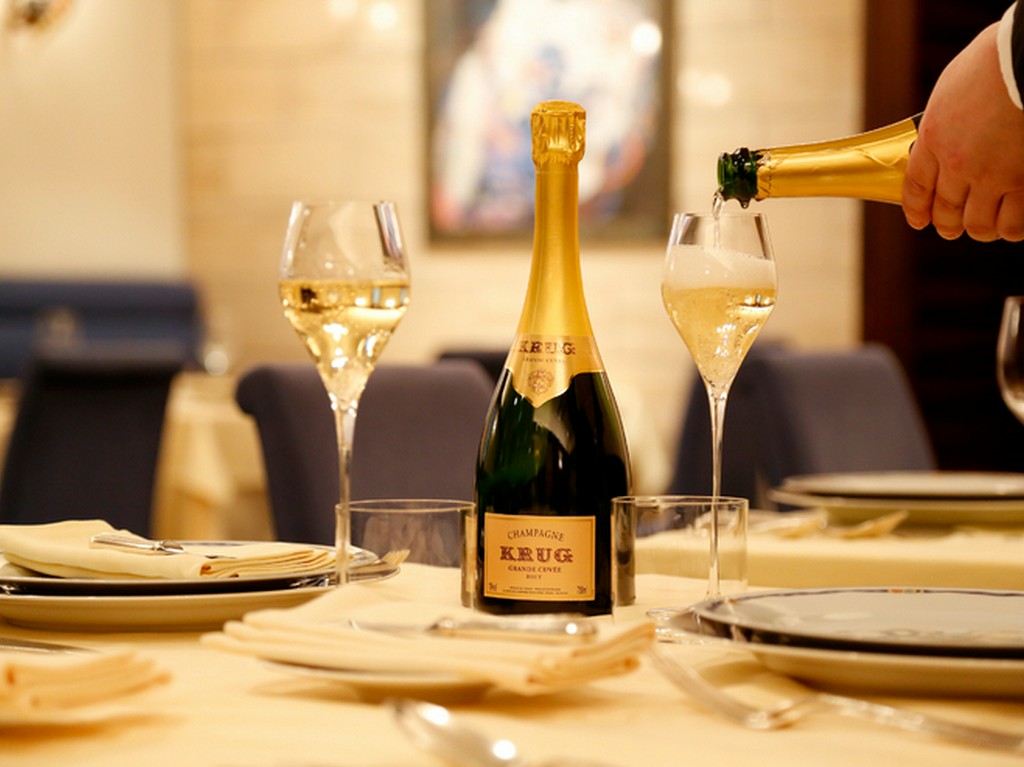 80種類以上のシャンパンと料理のマリアージュ