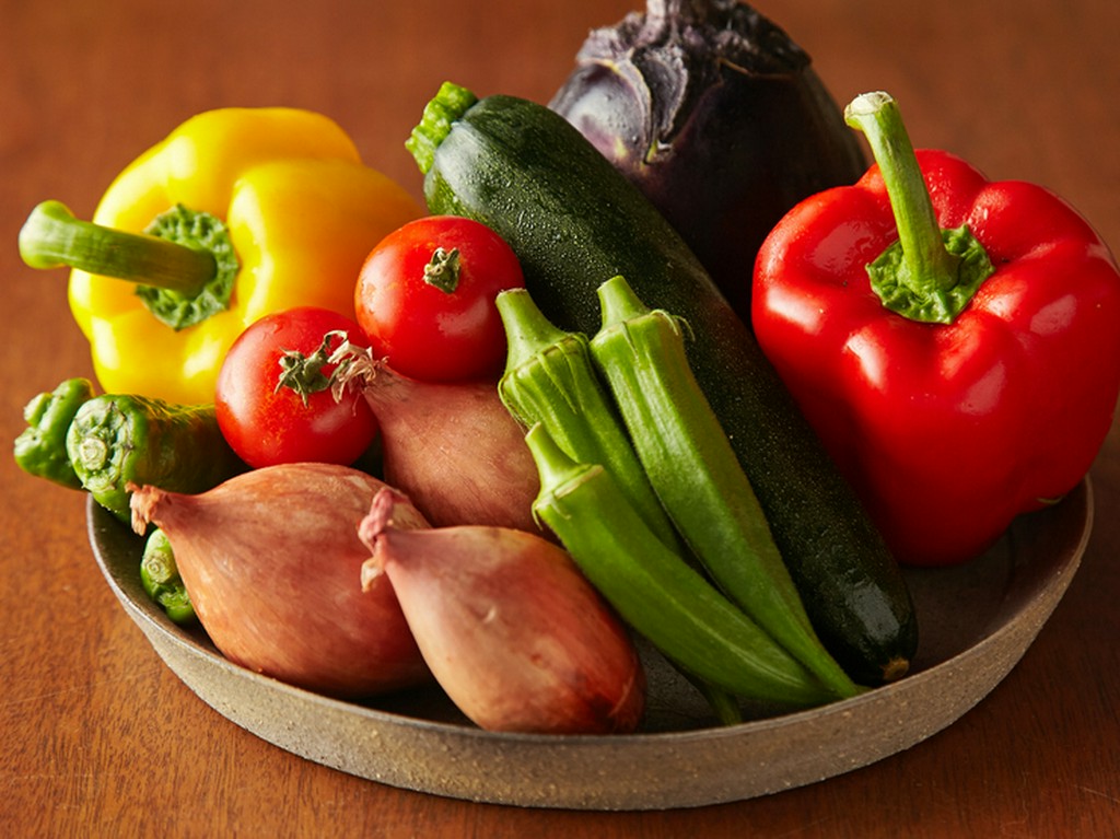 朝取れで新鮮なみずみずしい色鮮やかな「京野菜」