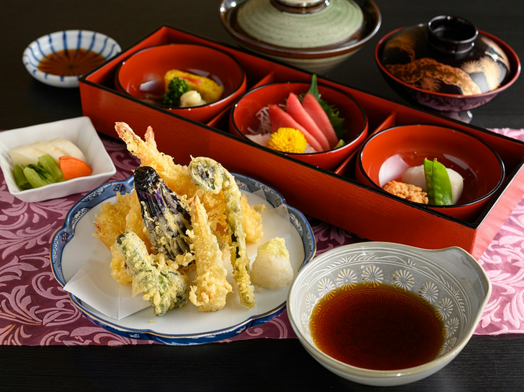 ワンランク上の贅沢な食事会を満喫『天ぷら御膳』