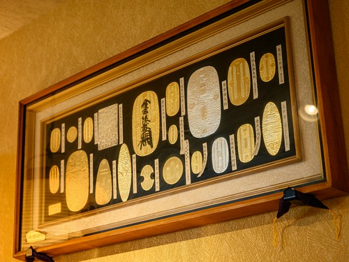 歴史を感じされるさまざまなアイテム