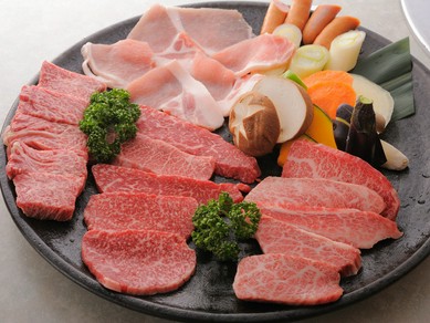 厳選産地の黒毛和牛を一皿に！【大吉盛り（3～4人前）】