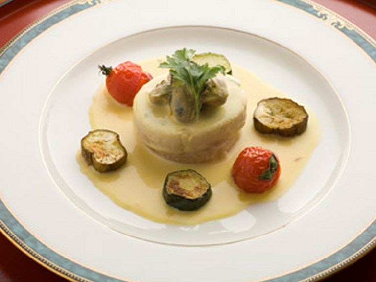 平目のトルヌードサフランソース