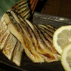 脂ののったサバを酢〆してあぶった『自家製炙り〆サバ』