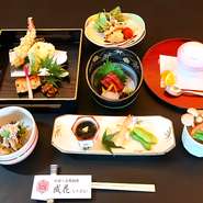 少人数4名様から宴会飲み放題コース5000円（税込）
感染対策の為、個別皿で提供します。
