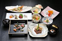 ・前菜
・吸物
・造り
・焼物
・煮物
・揚物
・食事
・デザート


※写真はイメージです