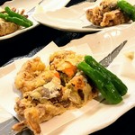 ソフトシェルクラブ1匹。天つゆでお召し上がりください。