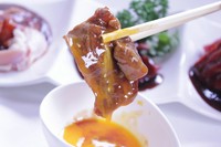 甘口の八丁味噌が香ばしく、岐阜市産醍醐卵でトロ～リうまうま。