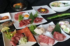 厳選したメニューと豊富な品数が魅力