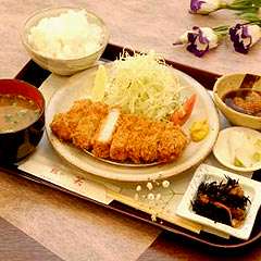 とんかつ定食（宮崎産のあじ豚）