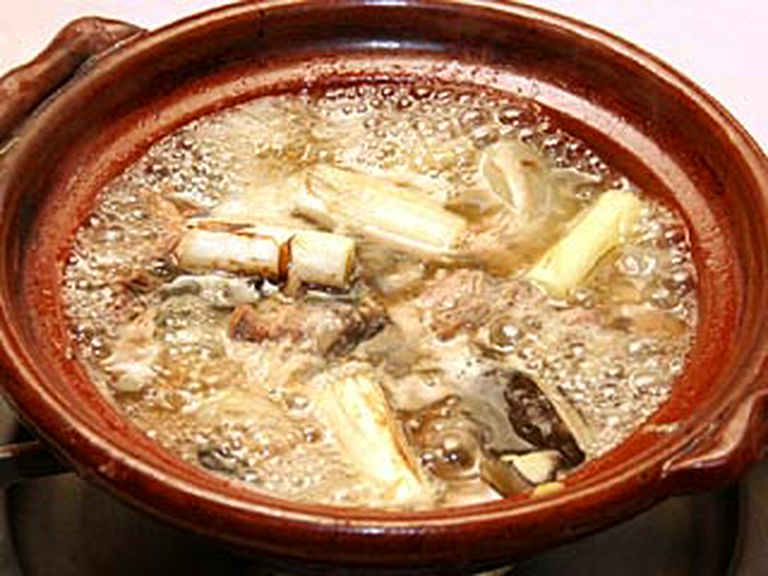 浜名湖の【すっぽん鍋】。