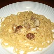 薫り高いポルチーニ茸にクリーム、パルミジャーノ・レッジャーノの絶妙な味わい