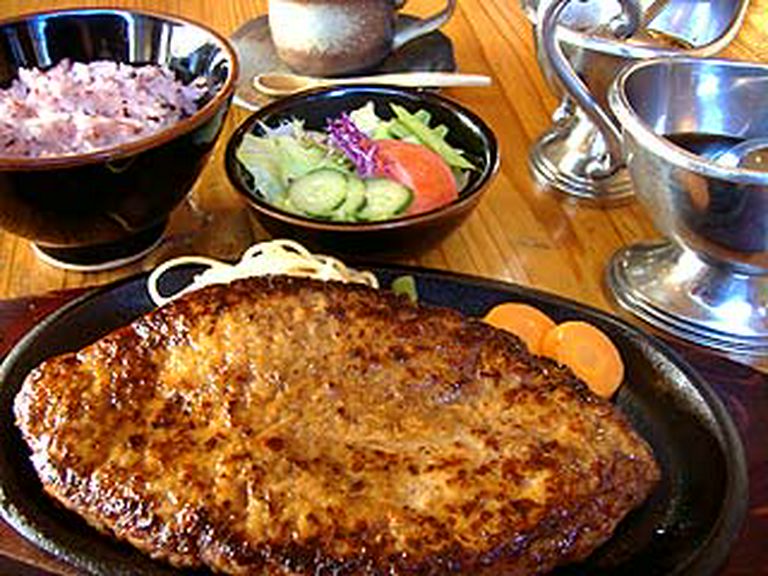 ハンバーグ御膳　お得がうれしい