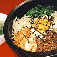 当店おススメメニュー『お好みセット』は
お肉3品盛り合わせ＋石焼ビビンバでなんと3150円！

＜牛カルビ・牛サガリ・牛タン・豚カルビ・豚ホルモン・豚トロ・生ラム肩ロース・鳥もも＞からセレクト出来ます
