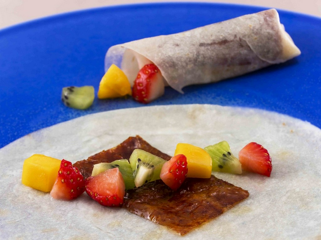 自店で手間ひまかけて作り上げる「ふかひれ」や「北京ダック」