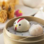 ・コーンスープ
・鶏肉の唐揚げ
・海老のマヨネーズ和え
・サラダ
・春巻き
・お楽しみ蒸し飲茶2種
・五目入り炒飯
・杏仁豆腐