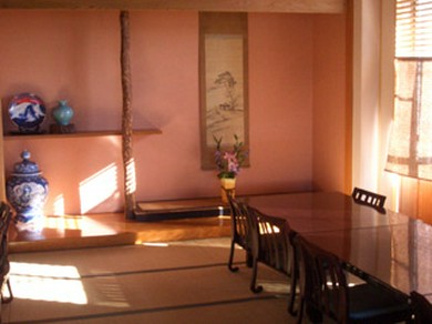 懐かしさがじんわり染みる、時代を経ても愛される味を・・・。