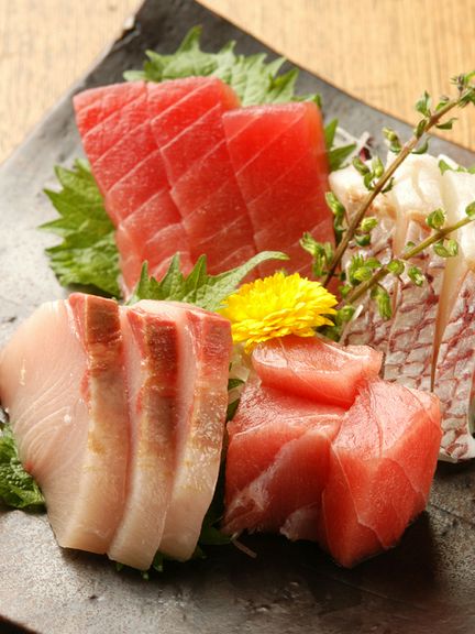 新鮮なお刺身盛り合わせ