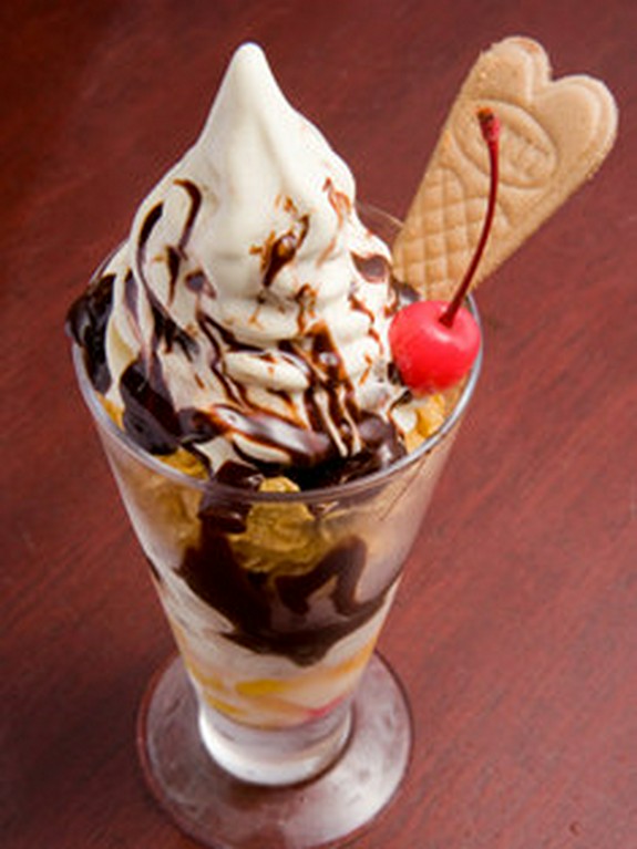 チョコレートパフェ