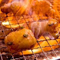 丸腸　　炭火で焼いて余分な脂を落として頂きます！