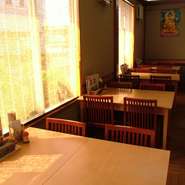 40 seats available (smoking and non-smoking)