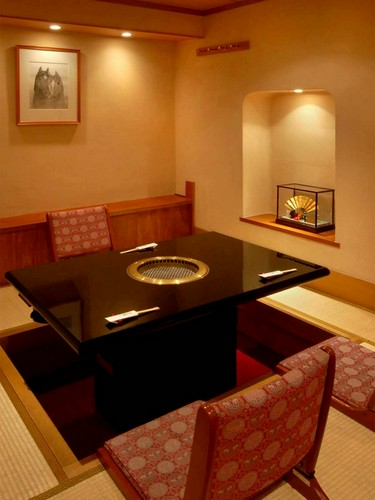 少人数のご利用もできます。落ち着いてゆっくりお楽しみ下さい。