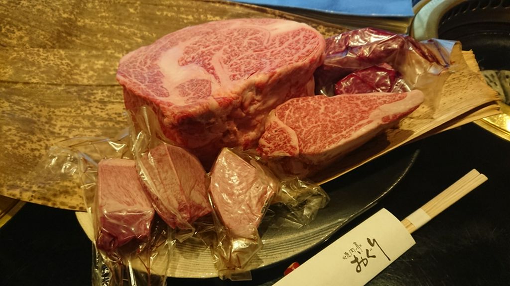 お肉の販売, 発送承ります。