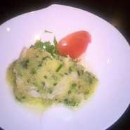 蒸し鶏の特製タレ付き　玉ねぎ、生姜すりおろしタレ付き