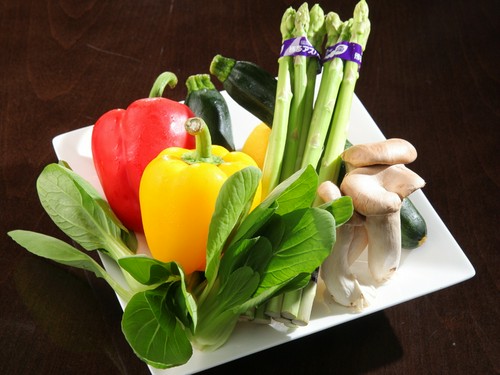 「旬」にこだわり厳選した新鮮な素材を使っています。