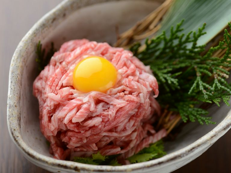 限られた店舗のみ提供可能、とろける旨みが秀逸『ユッケ』