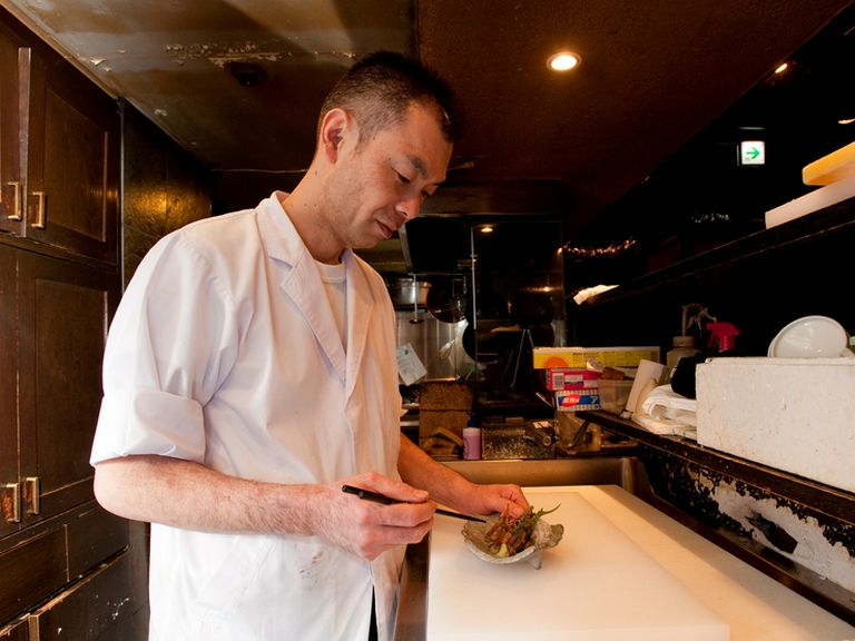 ”村田博之”が贈る本格和食は、厳選食材の味を活かした料理です