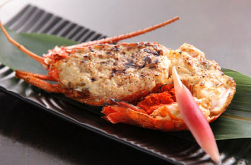 厳選された海の幸、山の幸を満喫! こだわりの料理店