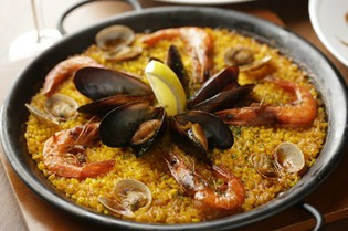 試行錯誤して完成した『天使の海老のバレンシア風パエリア』